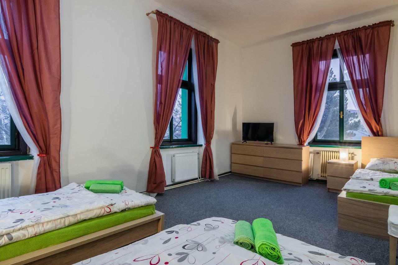 Hotel*** Cesky Dum Chomutov Exterior photo